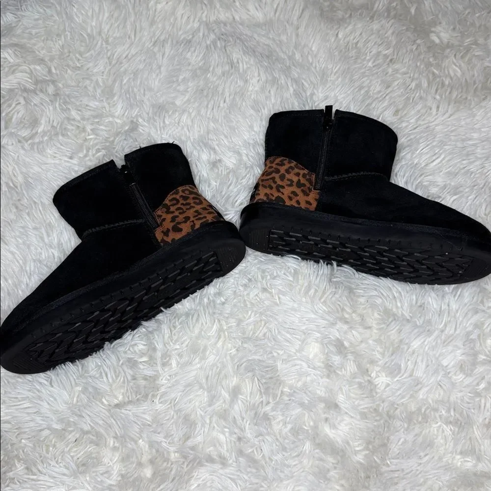 Koolaburra Black and Leopard Accent Boots